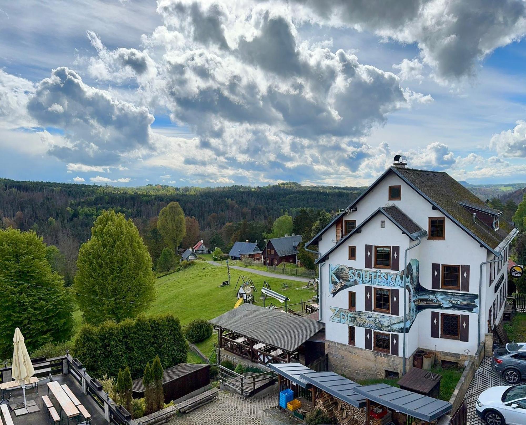 Resort Mezna Hrensko Exterior photo